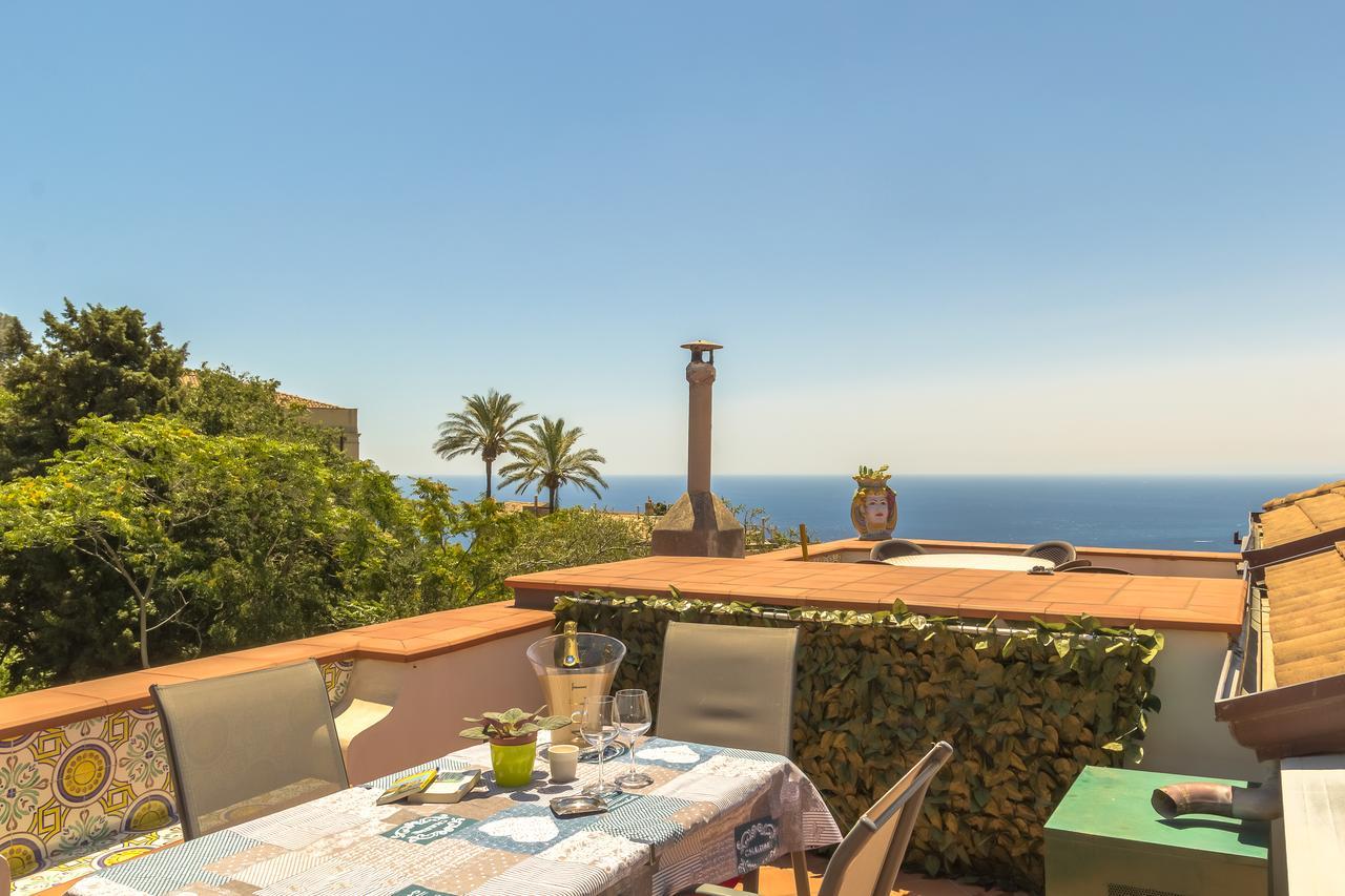 Amartia Apartments Taormina Eksteriør bilde
